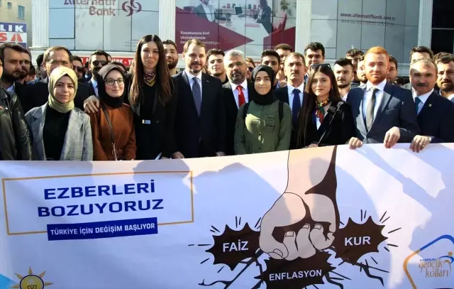 Bakan Albayrak Samsun'da ziyaretlerde bulundu Bakan Albayrak Samsun'da ziyaretlerde bulundu