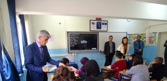Başkan Erol öğrencilere Kızılören'in tarihini aşılıyor