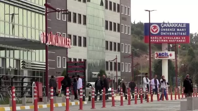 Bebeğin akciğerine kaçan badem 'acil' operasyonla çıkarıldı Bebeğin akciğerine kaçan badem 'acil' operasyonla çıkarıldı