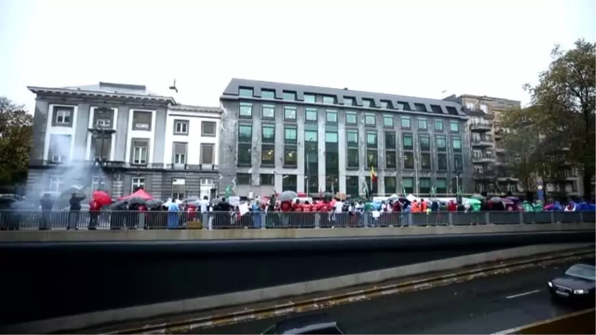 Belçika'da kamu çalışanlarından grev