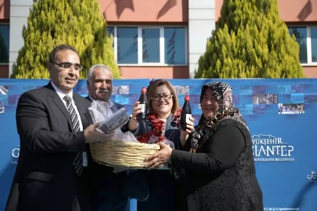 Büyükşehir'den çiftçiye tam destek Büyükşehir'den çiftçiye tam destek