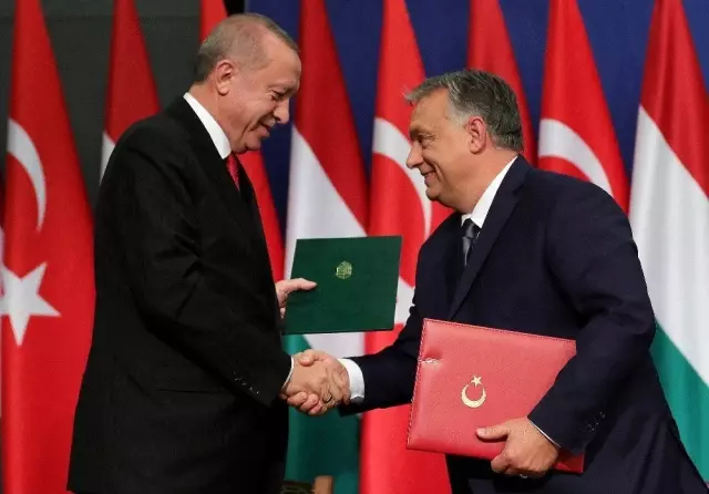 Cumhurbaşkanı Erdoğan: 'DEAŞ'a karşı şu anda dünyada Türkiye'den çok daha güçlü tavır koyan ikinci... Cumhurbaşkanı Erdoğan: 'DEAŞ'a karşı şu anda dünyada Türkiye'den çok daha güçlü tavır koyan ikinci...
