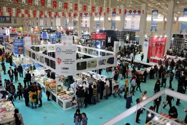 Güneydoğu'nun en büyük kitap fuarı için geri sayım başladı Güneydoğu'nun en büyük kitap fuarı için geri sayım başladı