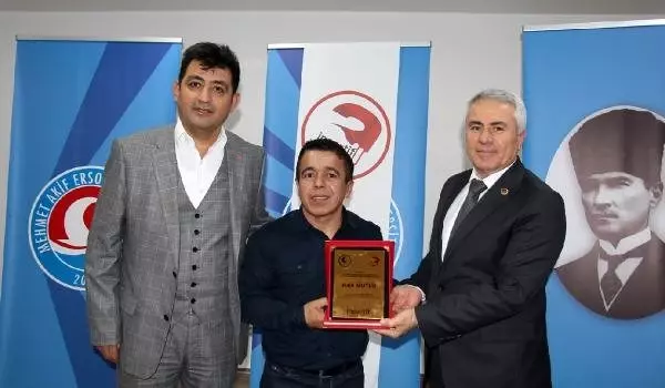 Halil Mutlu: Haltere başlamama örnek aldığım Naim Süleymanoğlu sebep oldu Halil Mutlu: Haltere başlamama örnek aldığım Naim Süleymanoğlu sebep oldu