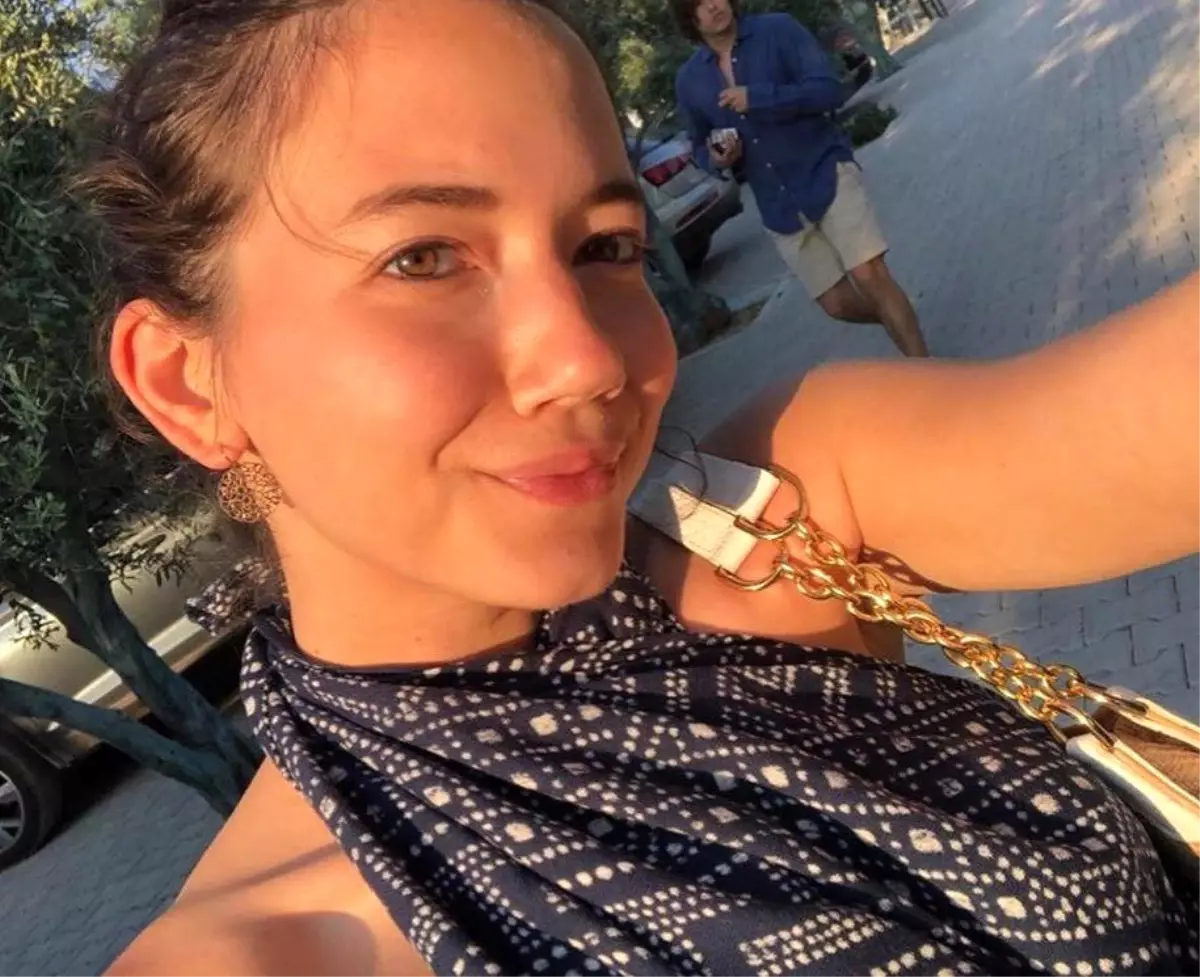 İtalya'da hayatını kaybeden 21 yaşındaki İlayda Yarcan'ın cenazesine binlerce kişi katıldı