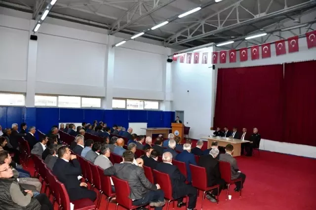 Ovacık'ta muhtarlar toplantısı yapıldı Ovacık'ta muhtarlar toplantısı yapıldı