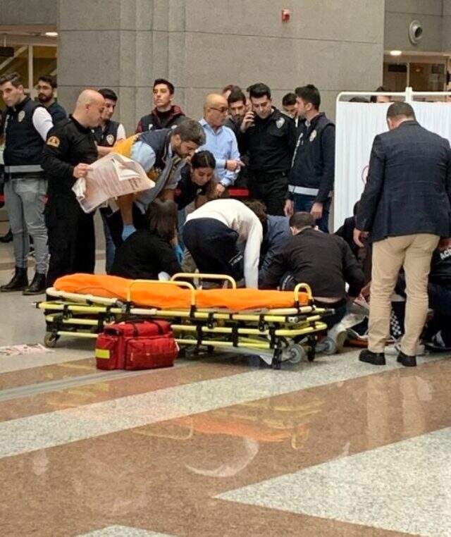 Son dakika: İstanbul Adalet Sarayı'nda bir kişi 6. kattan atlayarak intihar etti