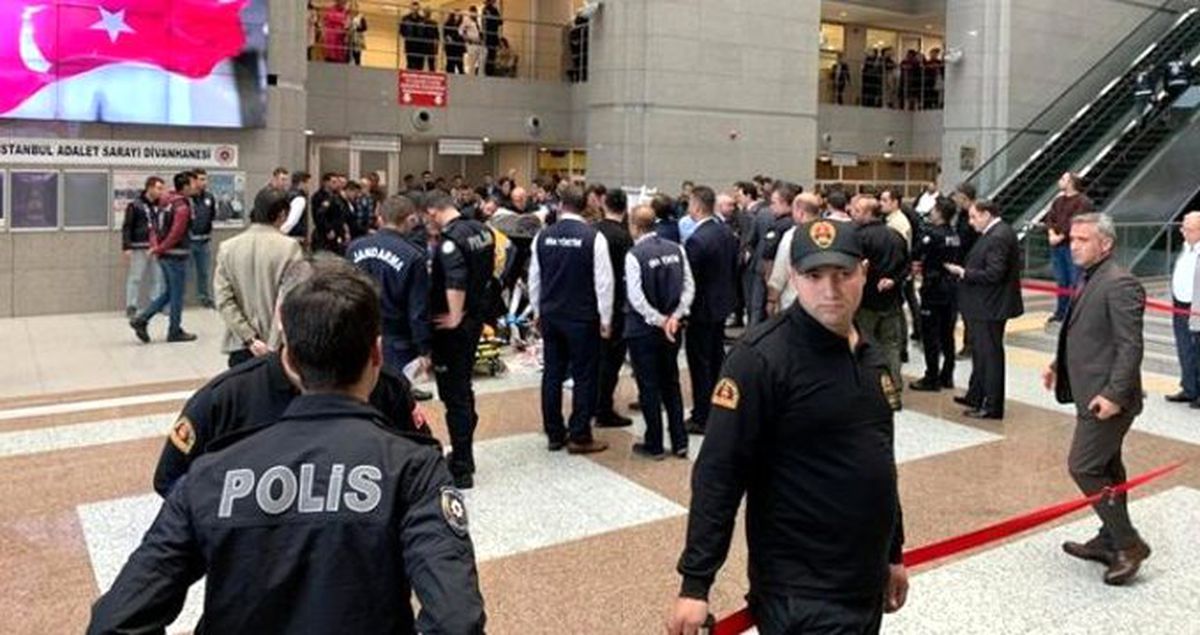 Son dakika: İstanbul Adalet Sarayı'nda bir kişi, 7. kattan atladı