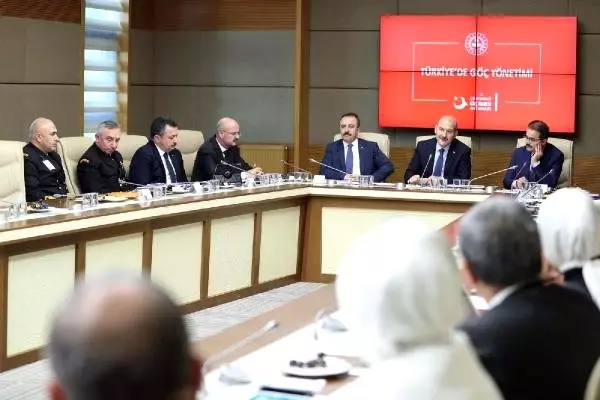 Soylu: Ülkemizde 5 milyon 74 bin 908 yabancı bulunuyor Soylu: Ülkemizde 5 milyon 74 bin 908 yabancı bulunuyor