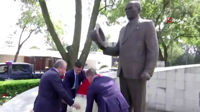 TBMM Başkanı Şentop, Meksika'da Atatürk Anıtı'nı ziyaret etti