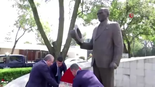 TBMM Başkanı Şentop, Meksika'da Atatürk Anıtı'nı ziyaret etti TBMM Başkanı Şentop, Meksika'da Atatürk Anıtı'nı ziyaret etti