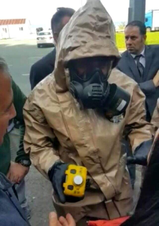 Yer altından çıkan duman vatandaşları endişelendirdi