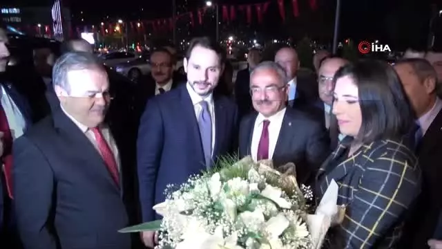 Bakan Albayrak, Ordu Büyükşehir Belediye Başkanı Güler'i ziyaret etti Bakan Albayrak, Ordu Büyükşehir Belediye Başkanı Güler'i ziyaret etti