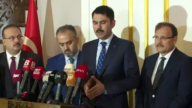 Bakan Kurum: 'Şehrimizin, tarihi binalarımızın silüetini bozan yapılara ilişkin kararlı duruşumuzu... Bakan Kurum: 'Şehrimizin, tarihi binalarımızın silüetini bozan yapılara ilişkin kararlı duruşumuzu...