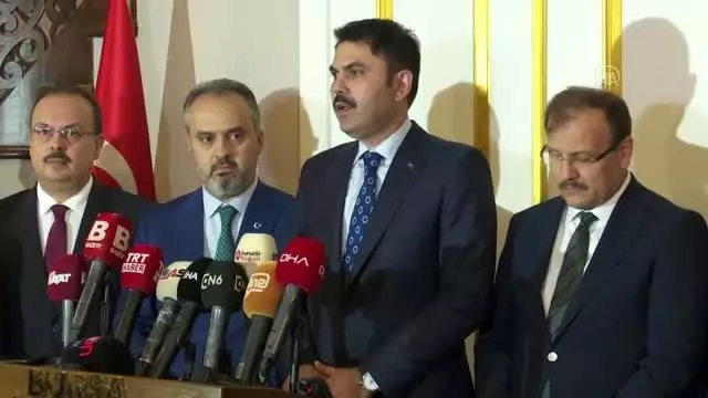 Bakan Kurum: 'Ulu Cami'mizin silüetini bozan yapılara ilişkin bir kamulaştırma süreci başlatacağız' Bakan Kurum: 'Ulu Cami'mizin silüetini bozan yapılara ilişkin bir kamulaştırma süreci başlatacağız'