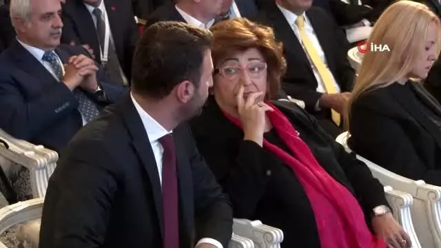 Bakan Selçuk: 'Özel sektörde işe yerleştirilen kadın sayısında 100 kat artış oldu' Bakan Selçuk: 'Özel sektörde işe yerleştirilen kadın sayısında 100 kat artış oldu'