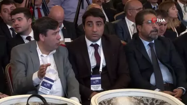 Bakan Selçuk: 'Özel sektörde işe yerleştirilen kadın sayısında 100 kat artış oldu' Bakan Selçuk: 'Özel sektörde işe yerleştirilen kadın sayısında 100 kat artış oldu'
