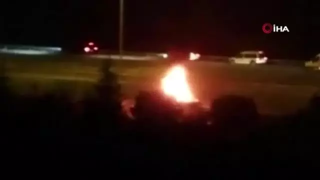 Başkent'te lüks otomobil alev alev yandı Başkent'te lüks otomobil alev alev yandı