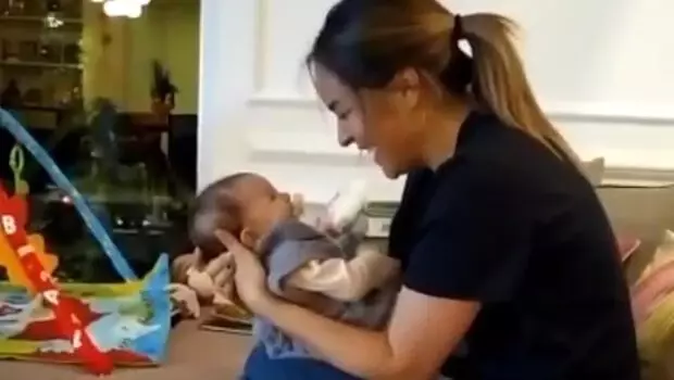 Bengü'nün kızı Zeynep'in ilk kahkahaları