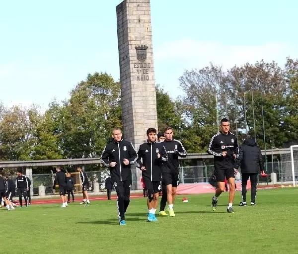 Beşiktaş, Denizlispor maçı hazırlıklarına Portekiz'de başladı Beşiktaş, Denizlispor maçı hazırlıklarına Portekiz'de başladı