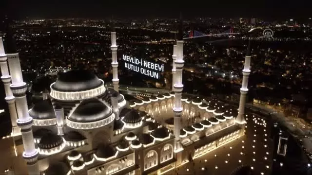 Çamlıca Camisi'nde Mevlit Kandili idrak edildi Çamlıca Camisi'nde Mevlit Kandili idrak edildi