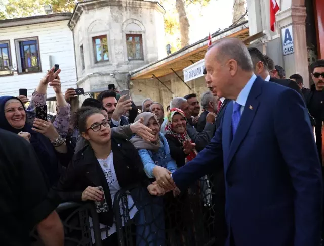 Cumhurbaşkanı Erdoğan, cuma namazını Eyüpsultan Camii'nde kıldı