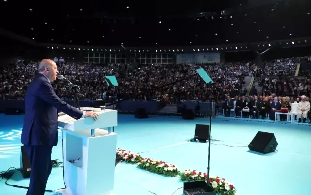 Cumhurbaşkanı Erdoğan: 'İslam kardeşliğinin sınırı yoktur, hiç kimse bizim aramıza ayrılık tohumu... Cumhurbaşkanı Erdoğan: 'İslam kardeşliğinin sınırı yoktur, hiç kimse bizim aramıza ayrılık tohumu...