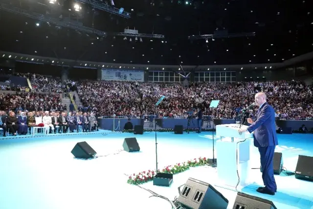 Cumhurbaşkanı Erdoğan: 'İslam kardeşliğinin sınırı yoktur, hiç kimse bizim aramıza ayrılık tohumu... Cumhurbaşkanı Erdoğan: 'İslam kardeşliğinin sınırı yoktur, hiç kimse bizim aramıza ayrılık tohumu...
