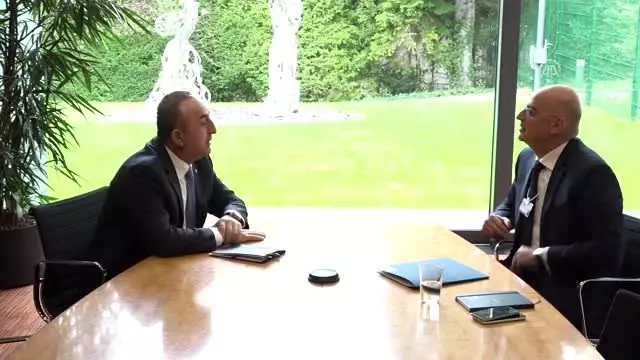 Dışişleri Bakanı Çavuşoğlu, Yunan mevkidaşıyla görüştü
