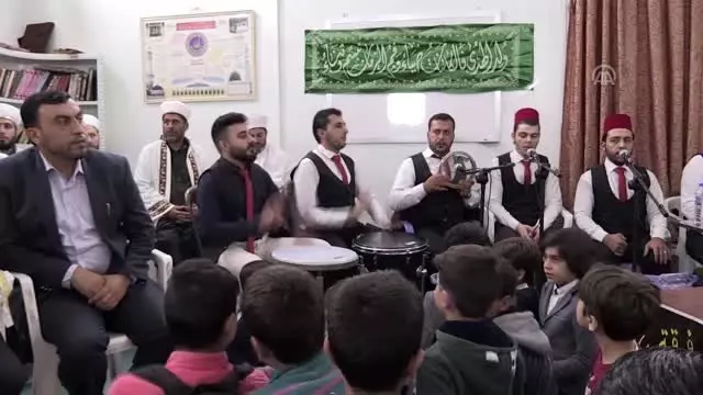 Diyanet İşleri Başkanlığının Afrin'de açtığı hafızlık merkezi ilk mezunlarını verdi Diyanet İşleri Başkanlığının Afrin'de açtığı hafızlık merkezi ilk mezunlarını verdi