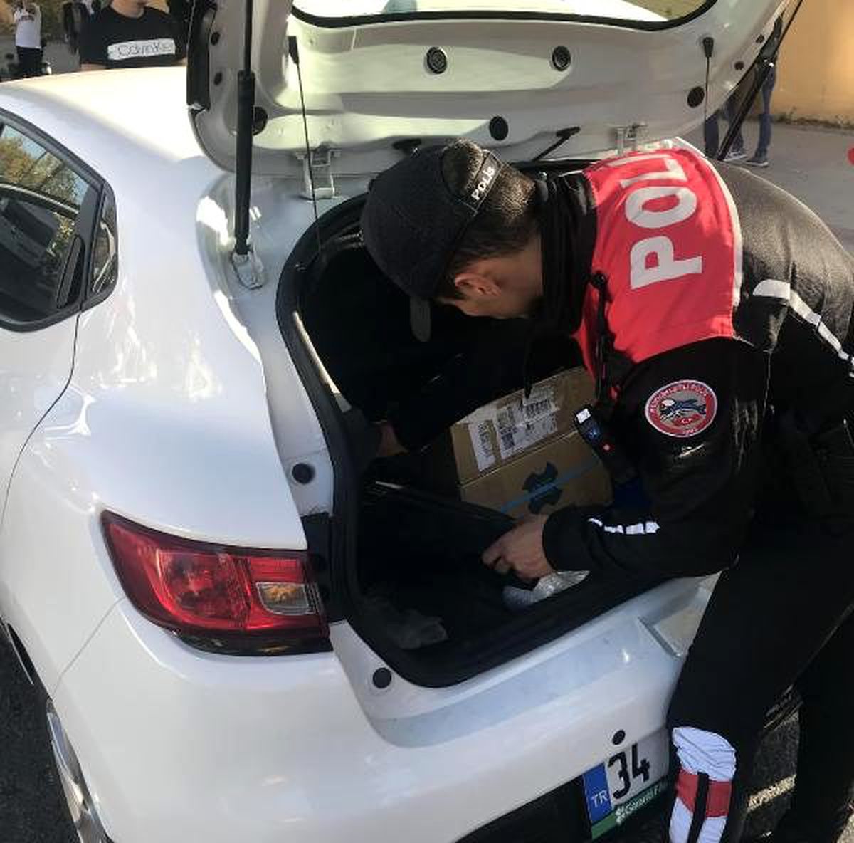(Ek Bilgi ve fotoğraflarla) İstanbul'da 'Kurt Kapanı 2019-17' denetimleri
