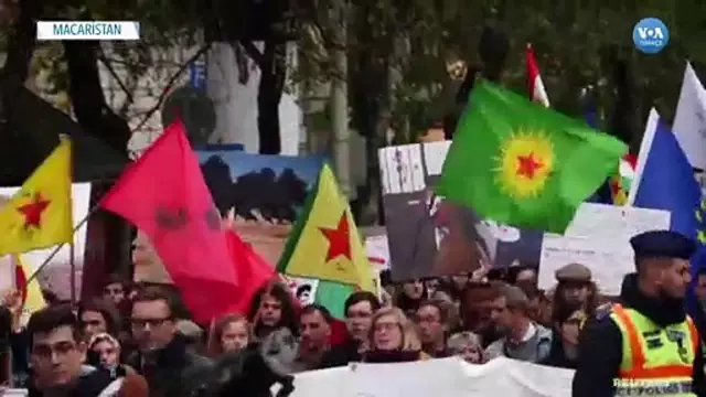 Erdoğan Macaristan'da Protesto Edildi Erdoğan Macaristan'da Protesto Edildi