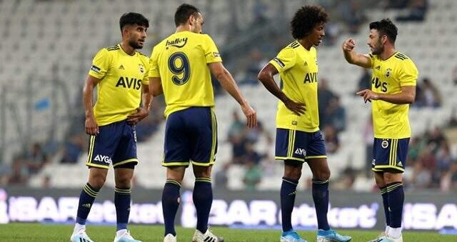Ersun Yanal 3 futbolcunun üstünü çizdi