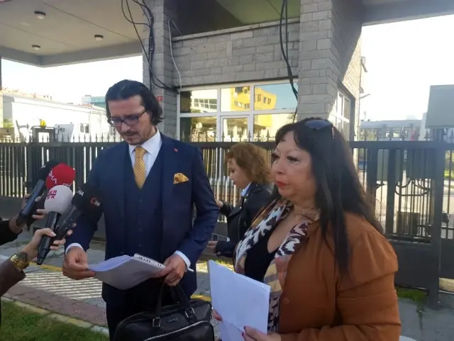 Fatih'te hayatını kaybeden kardeşlerin arkadaşı Adli Tıp Kurumuna geldi