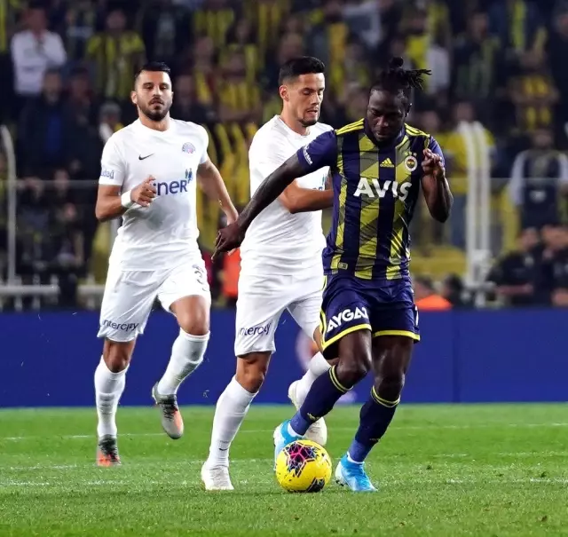 Fenerbahçe ilk yarıyı önde kapattı Fenerbahçe ilk yarıyı önde kapattı