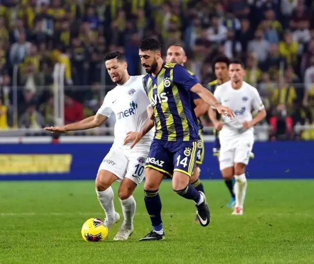 Fenerbahçe liderlik koltuğuna oturdu Fenerbahçe liderlik koltuğuna oturdu
