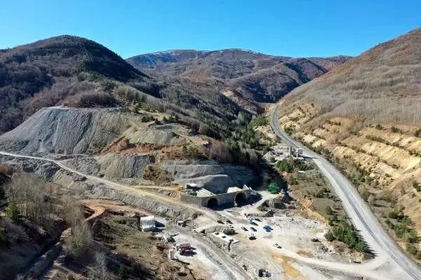 Geminbeli Tüneli, 2021'de hizmete girecek