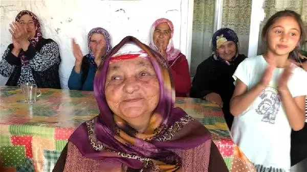 Güllü Nine'nin eğitim aşkı Güllü Nine'nin eğitim aşkı