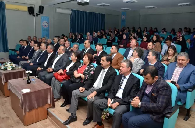Hamidiye Anadolu İmam Hatip Lisesi'nde 'Şehit Eren Bülbül Konferans Salonu' Hamidiye Anadolu İmam Hatip Lisesi'nde 'Şehit Eren Bülbül Konferans Salonu'