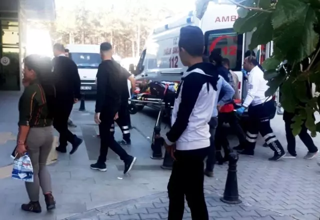 İnşaat iskelesinden düşen işçi yaralandı