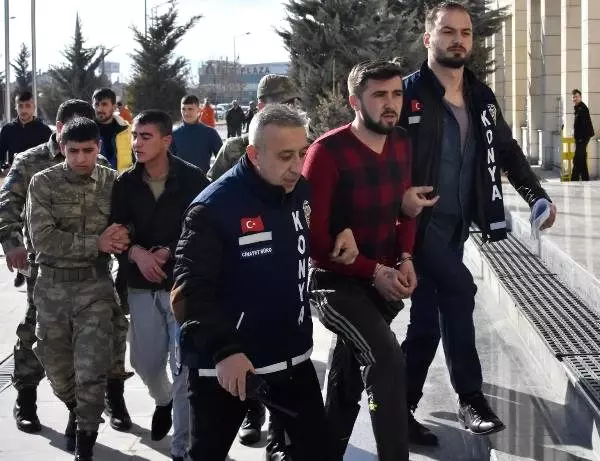 Kendisine sarkıntılık ettiğini ileri sürdüğü yaşlı adamı öldüren sanığa hapis cezası Kendisine sarkıntılık ettiğini ileri sürdüğü yaşlı adamı öldüren sanığa hapis cezası