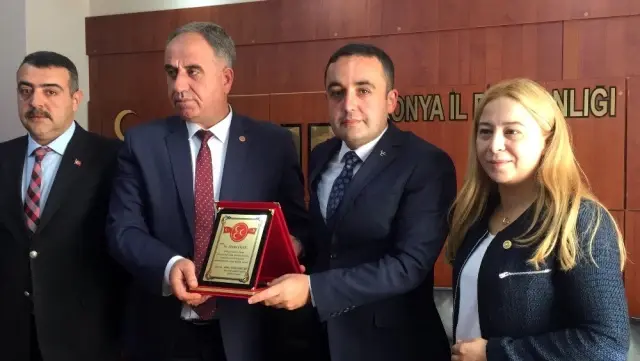 MHP Konya İl Başkanlığında devir teslim töreni MHP Konya İl Başkanlığında devir teslim töreni