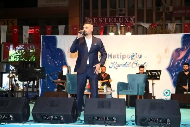 Nihat Hatipoğlu Mevlit Kandili'nde Gaziosmanpaşalılarla buluştu Nihat Hatipoğlu Mevlit Kandili'nde Gaziosmanpaşalılarla buluştu