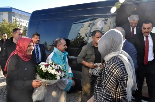 Numan Kurtulmuş Kars'ta Numan Kurtulmuş Kars'ta