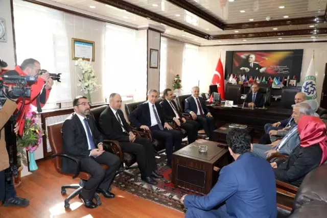 Numan Kurtulmuş Kars'ta Numan Kurtulmuş Kars'ta