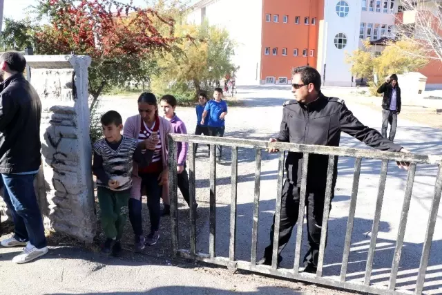 Otizm Dayanışma Derneği ve aileler savcılığa suç duyurusunda bulundu Otizm Dayanışma Derneği ve aileler savcılığa suç duyurusunda bulundu