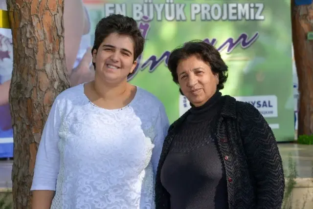 Otizm ve down sendromlu çocuklar 'Aksaray'a sessiz kalma' diye haykırdı Otizm ve down sendromlu çocuklar 'Aksaray'a sessiz kalma' diye haykırdı