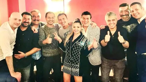 Polat Yağcı'dan çifte ödüle özel kutlama Polat Yağcı'dan çifte ödüle özel kutlama