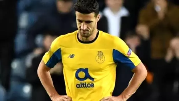 Rangers, Porto'yu ateşe attı