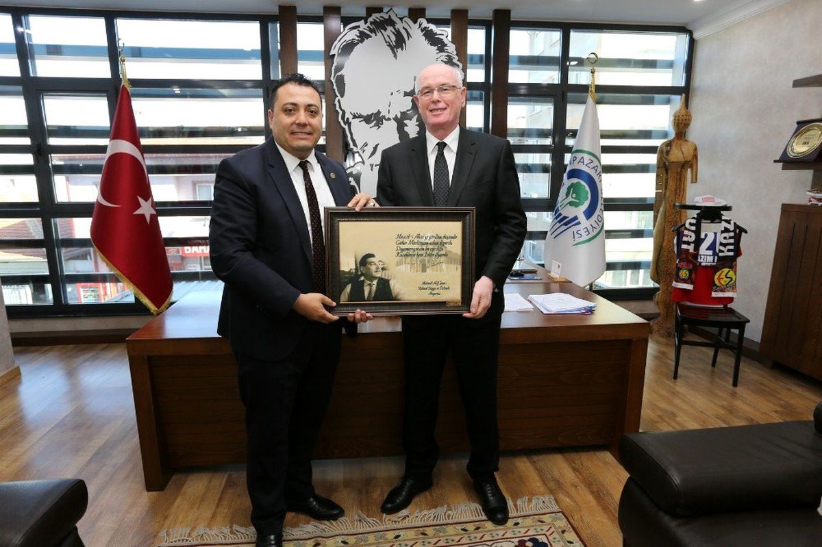 Sağlık Sen'den Kazım Kurt'a ziyaret
